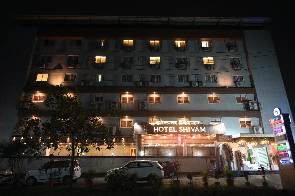 Hotel Shivam Exterior